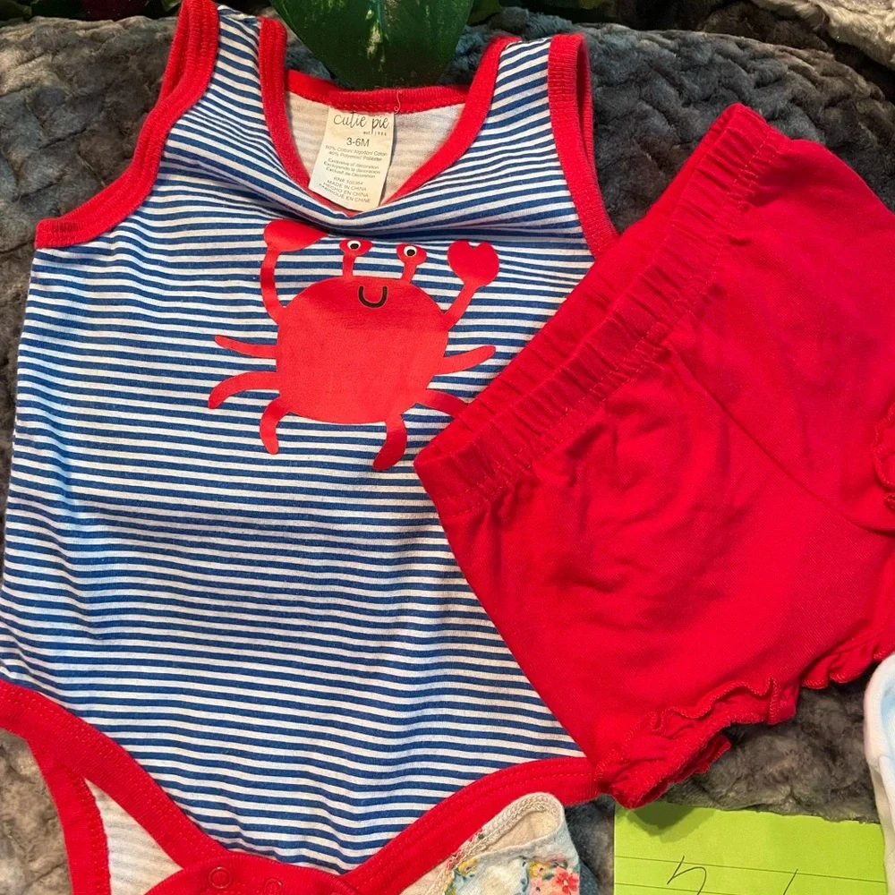 Baby Girls CUTIE PIE & MORE BRANDS 8 PCS 3-6 months 4 full Outfits for her EUC